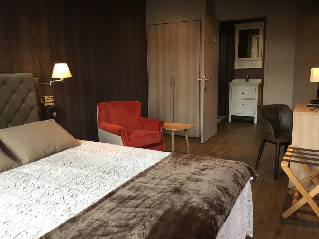 Hotel Du Commerce Montauban Eksteriør billede